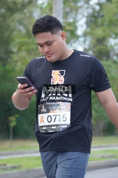 Runner Photo 1929944