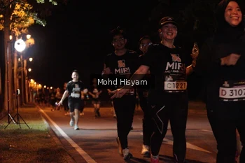 Runner Photo 1929968