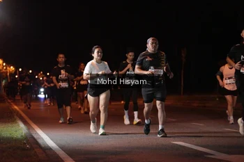 Runner Photo 1930023