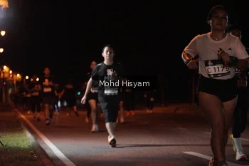 Runner Photo 1930041