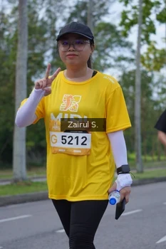Runner Photo 1930071