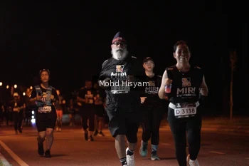 Runner Photo 1930428
