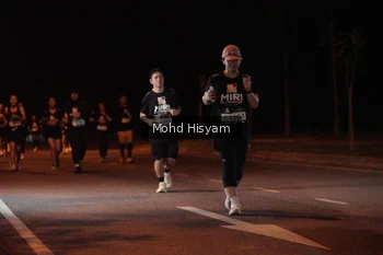 Runner Photo 1930643