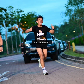 Runner Photo 1931466