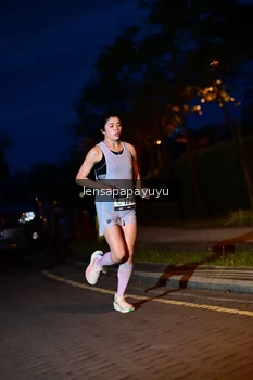 Runner Photo 1933811
