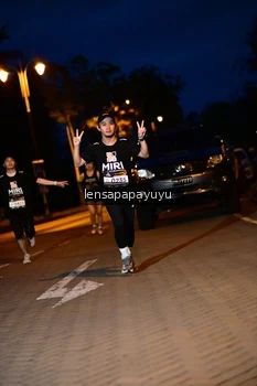 Runner Photo 1933956