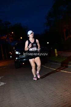 Runner Photo 1934125