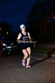 Runner Photo 1934175