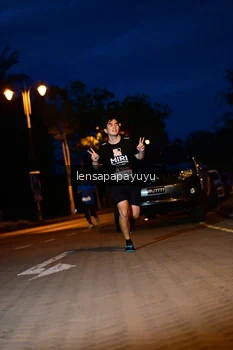 Runner Photo 1934606