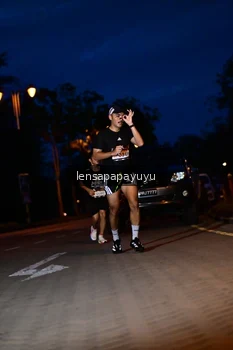 Runner Photo 1934766