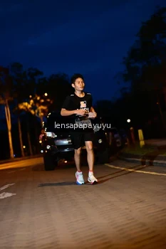 Runner Photo 1934775