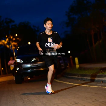 Runner Photo 1934830