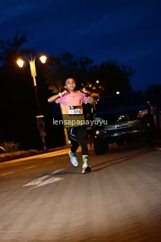 Runner Photo 1934899
