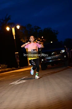 Runner Photo 1934917