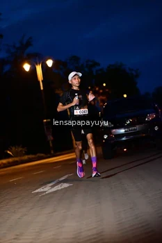 Runner Photo 1934948