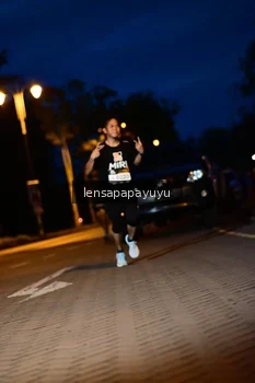 Runner Photo 1935033