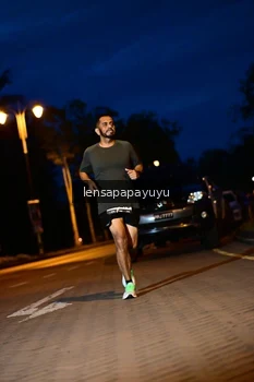 Runner Photo 1935193