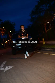 Runner Photo 1935555