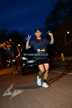 Runner Photo 1935717