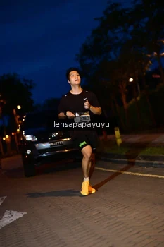 Runner Photo 1935788