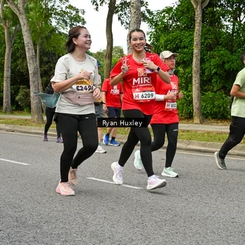 Runner Photo 1936571