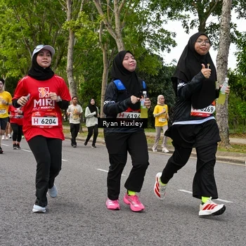 Runner Photo 1936964