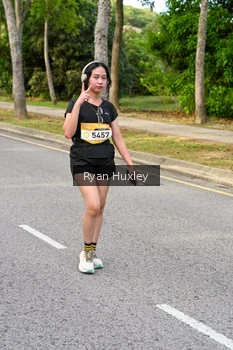 Runner Photo 1943234