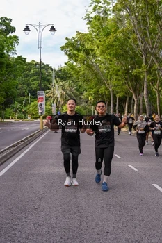Runner Photo 1943669