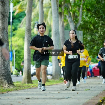 Runner Photo 1951595