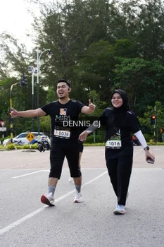 Runner Photo 1951636