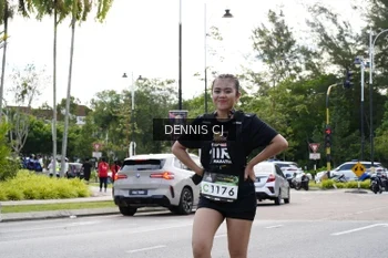Runner Photo 1951696