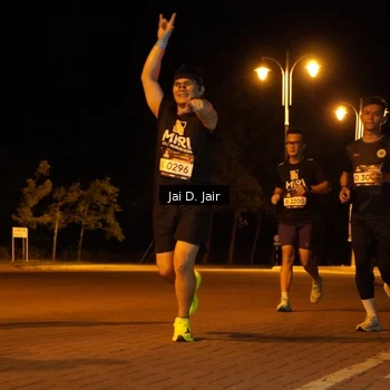 Runner Photo 1951836