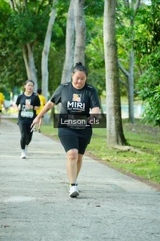 Runner Photo 1952000
