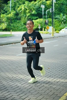 Runner Photo 1952348
