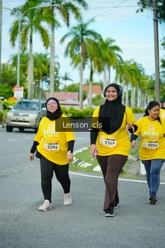 Runner Photo 1955813