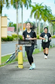 Runner Photo 1956345