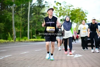 Runner Photo 1962352
