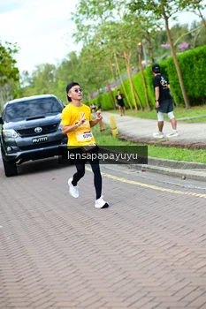 Runner Photo 1964655