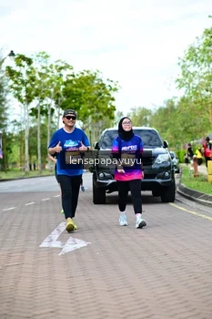 Runner Photo 1964996