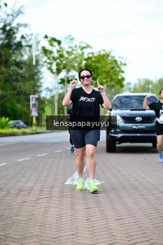 Runner Photo 1965045