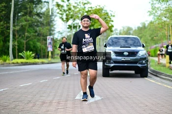 Runner Photo 1965287