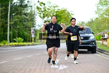 Runner Photo 1965332