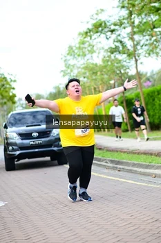 Runner Photo 1965445