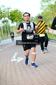 Runner Photo 1965608