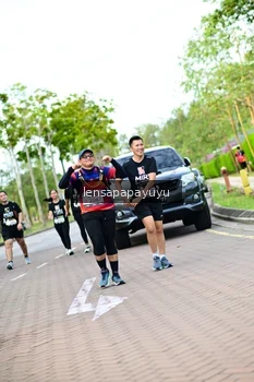 Runner Photo 1966215