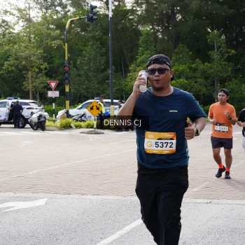 Runner Photo 1966642