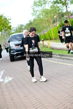 Runner Photo 1966717