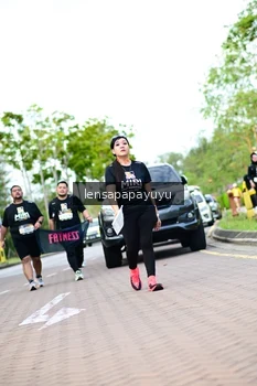 Runner Photo 1967358