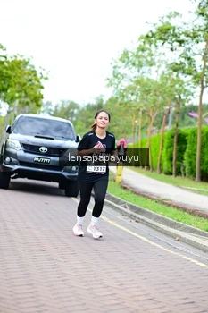 Runner Photo 1967596