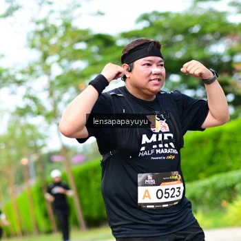 Runner Photo 1967728